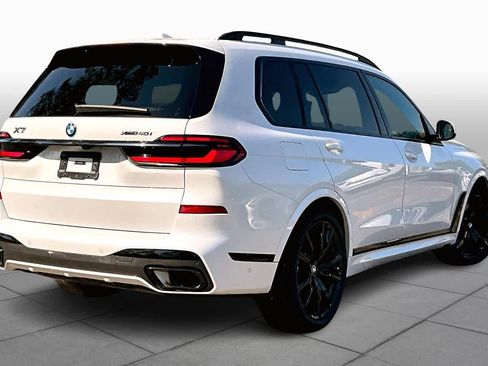 Certified 2025 BMW X7 xDrive40i w/ Executive Package image 13