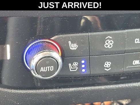 Used 2021 Buick Enclave Avenir w/ Avenir Technology Package AWD/4WD image 24