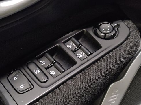 Used 2021 Jeep Renegade Latitude AWD/4WD image 27