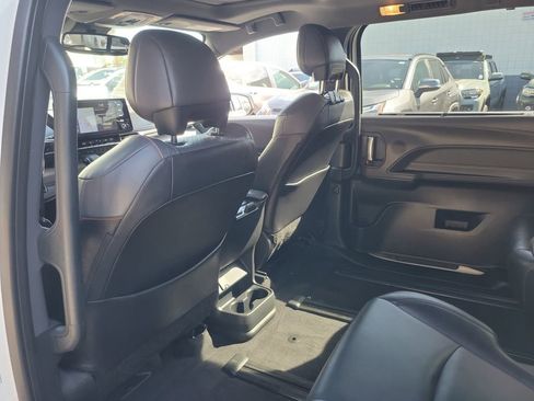 Used 2021 Toyota Sienna XSE w/ XSE Plus Package image 14