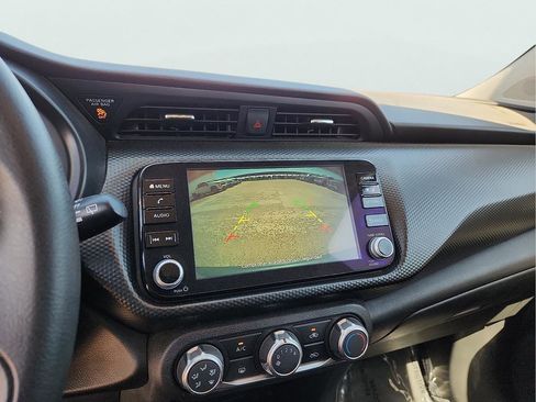 Used 2023 Nissan Kicks SV image 23