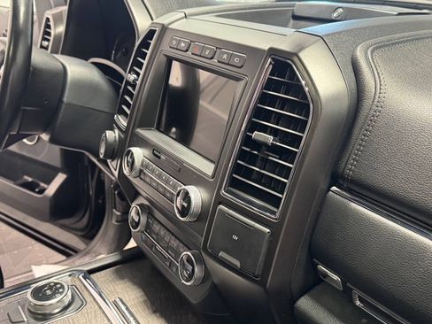 Used 2021 Ford Expedition Limited AWD/4WD image 21