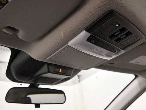 Used 2023 Nissan Rogue SV w/ SV Premium B Package image 28