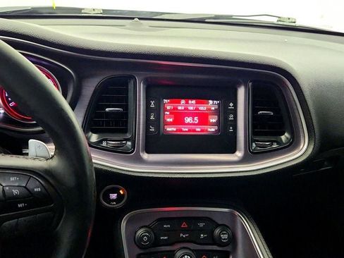 Used 2017 Dodge Challenger R/T RWD image 17