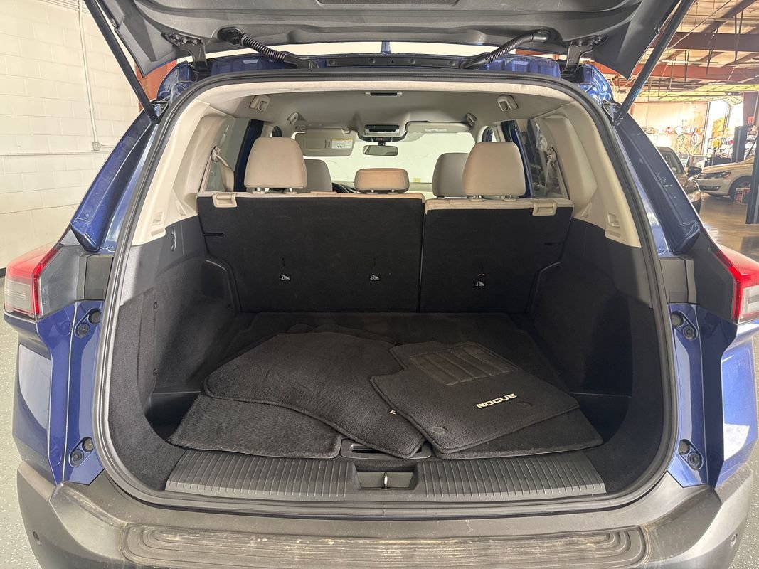 Used 2021 Nissan Rogue SV AWD/4WD image 17