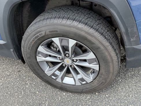 Used 2025 Chevrolet Equinox LT FWD image 5