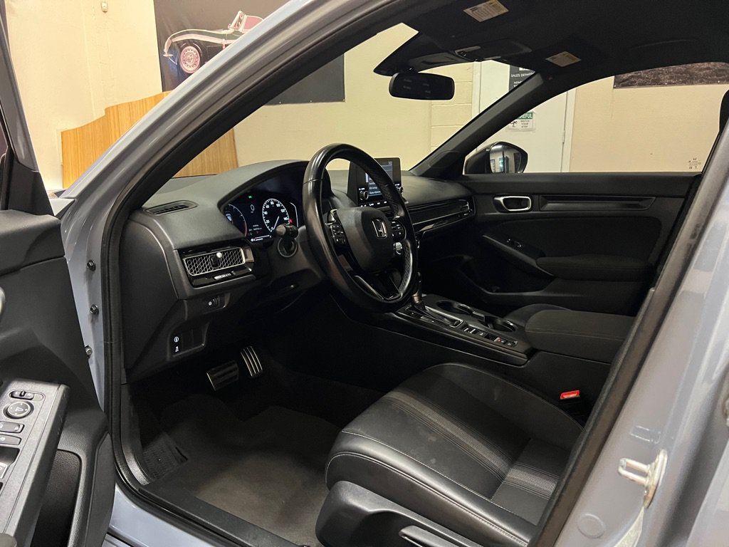 Used 2023 Honda Civic Sport image 14