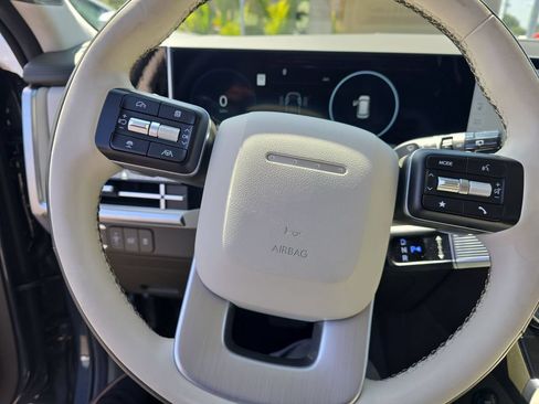 Used 2025 Hyundai Santa Fe Calligraphy AWD/4WD image 13