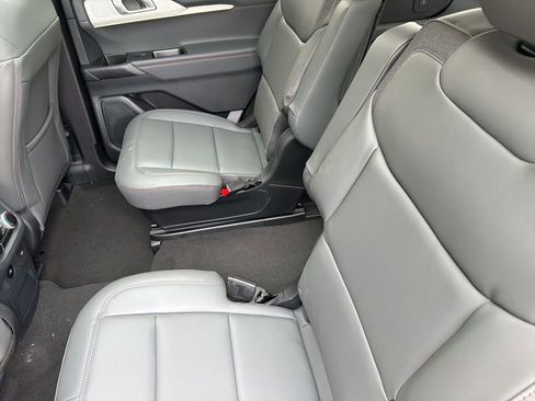 New 2026 Ford Explorer Active AWD/4WD image 10