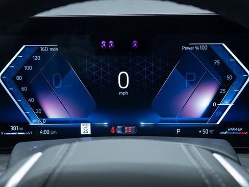 Certified 2024 BMW X7 xDrive40i image 2