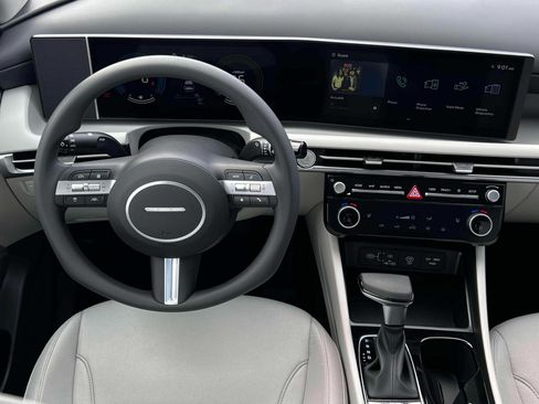 New 2026 Hyundai Tucson SEL image 17