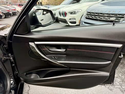 Used 2018 BMW 330i xDrive Sedan w/ Convenience Package image 23