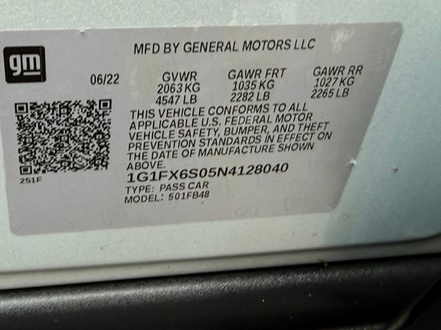 Used 2022 Chevrolet Bolt LT w/ Infotainment Package FWD image 40