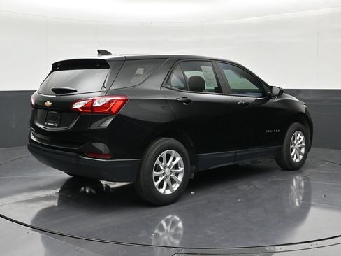 Used 2020 Chevrolet Equinox LS FWD image 5