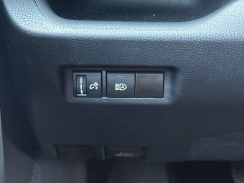 Used 2023 Toyota RAV4 XLE AWD/4WD image 41