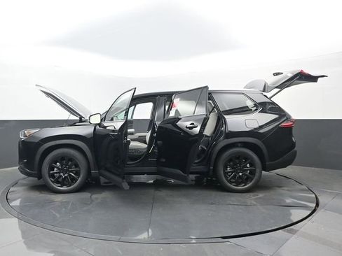 New 2026 Toyota Grand Highlander FWD image 33