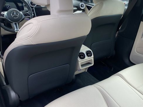 Used 2024 Mercedes-Benz C 300 4MATIC Sedan w/ Exclusive Trim Package image 11