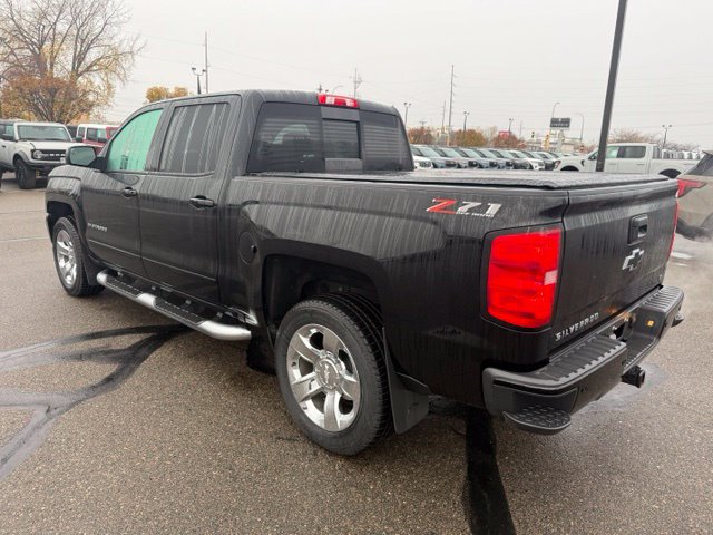 Used 2018 Chevrolet Silverado 1500 LT w/ All Star Edition AWD/4WD image 8