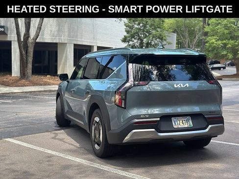 Used 2024 Kia EV9 Wind AWD/4WD image 3