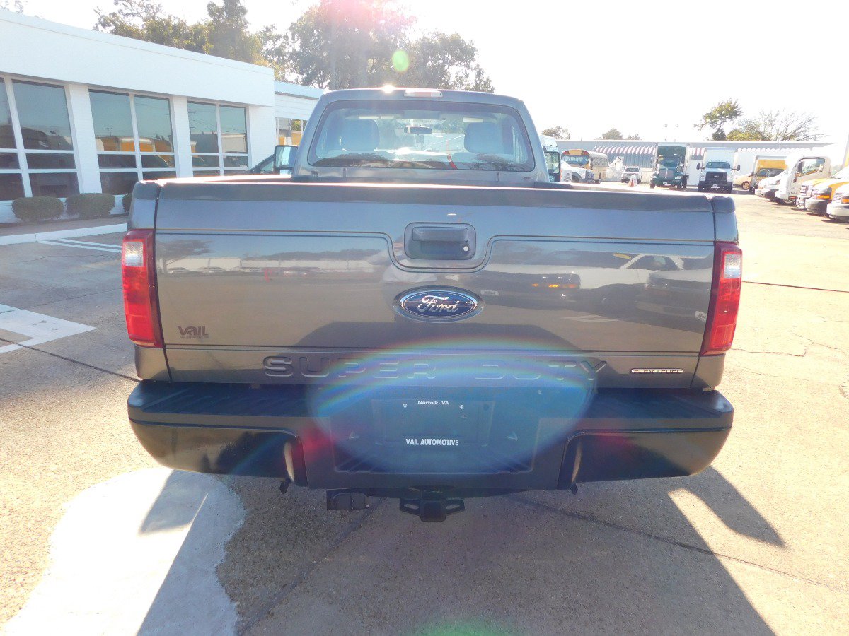 Used 2015 Ford F250 XL w/ Power Equipment Group RWD image 4