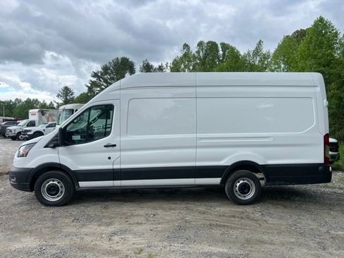 New 2024 Ford Transit 250 148 High Roof RWD image 3