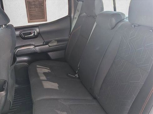 Used 2019 Toyota Tacoma TRD Off-Road AWD/4WD image 15