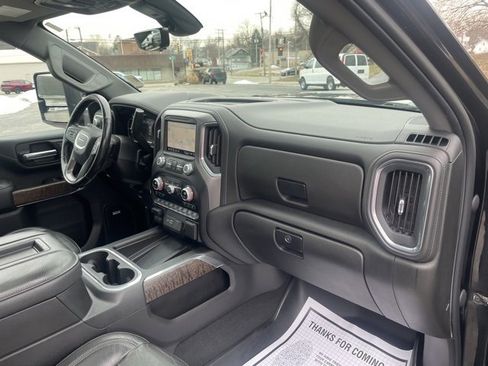 Used 2022 GMC Sierra 2500 Denali w/ Denali Black Diamond Edition image 35