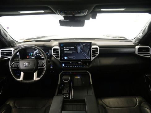 Used 2024 Toyota Tundra Platinum AWD/4WD image 17