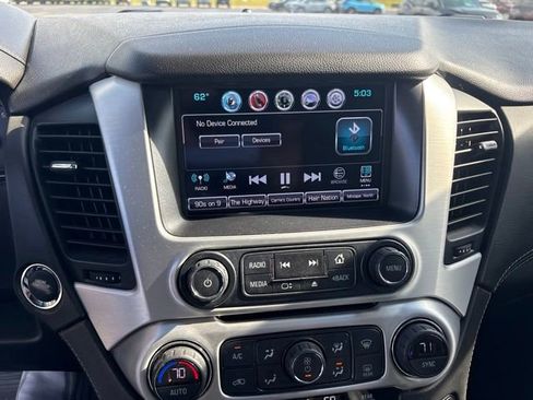 Used 2018 GMC Yukon SLT w/ Premium Edition AWD/4WD image 19