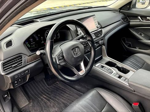 Used 2022 Honda Accord Touring image 16