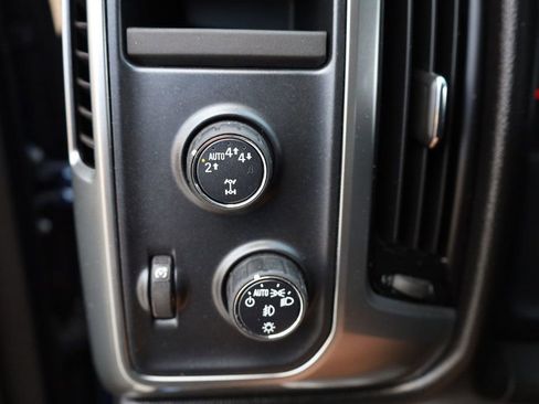 Used 2017 Chevrolet Silverado 1500 LT w/ All Star Edition image 32