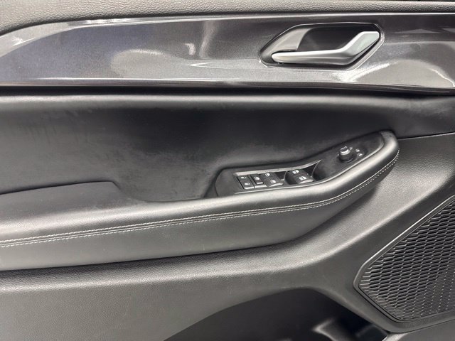 Used 2023 Jeep Grand Cherokee L Laredo AWD/4WD image 9