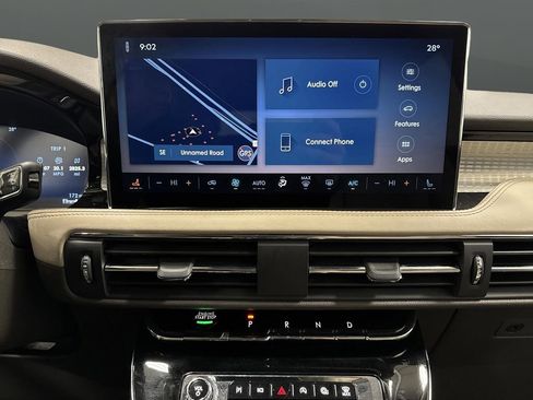 Used 2023 Lincoln Corsair AWD image 8