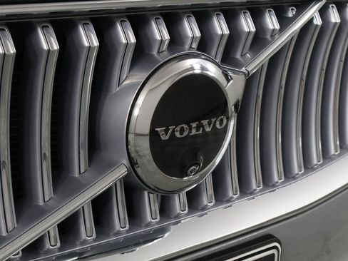 Certified 2024 Volvo XC90 B6 Ultimate AWD/4WD image 27