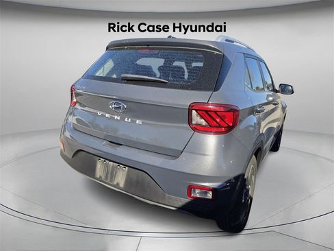 Certified 2023 Hyundai Venue SEL image 5