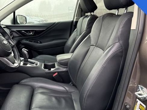 Used 2022 Subaru Outback Limited image 10