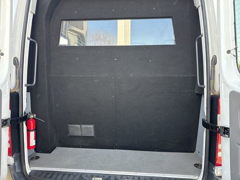 Used 2018 Mercedes-Benz Sprinter 2500 image 23