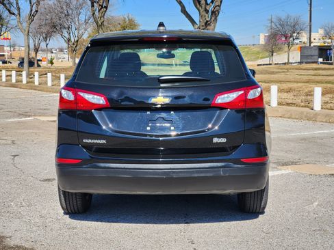 Used 2020 Chevrolet Equinox LS image 6