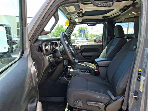 Used 2022 Jeep Wrangler Unlimited Sport AWD/4WD image 11
