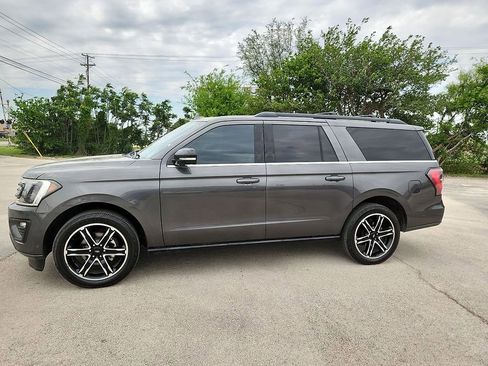 Used 2019 Ford Expedition Max Limited w/ Equipment Group 303A AWD/4WD image 2