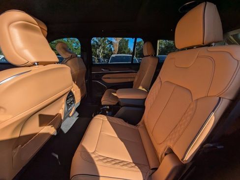 New 2025 Jeep Grand Cherokee L Summit w/ Advanced Protech Group IV image 12