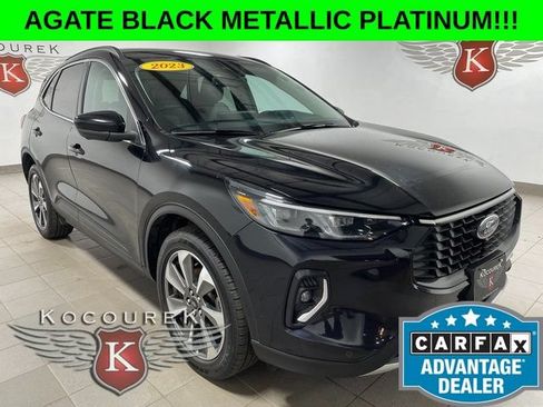 Used 2023 Ford Escape Platinum AWD/4WD image 1
