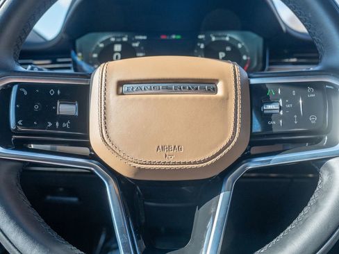 Used 2023 Land Rover Range Rover Sport SE image 15