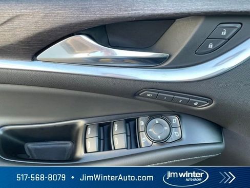 Used 2022 Buick Enclave Avenir w/ Avenir Technology Package AWD/4WD image 26