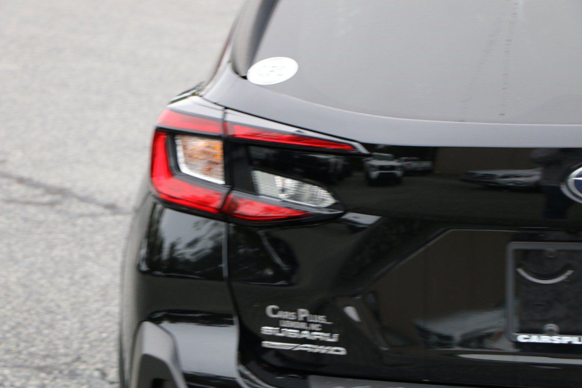 Used 2024 Subaru Crosstrek 2.0i Premium w/ Crosstrek Mirror Package AWD/4WD image 6