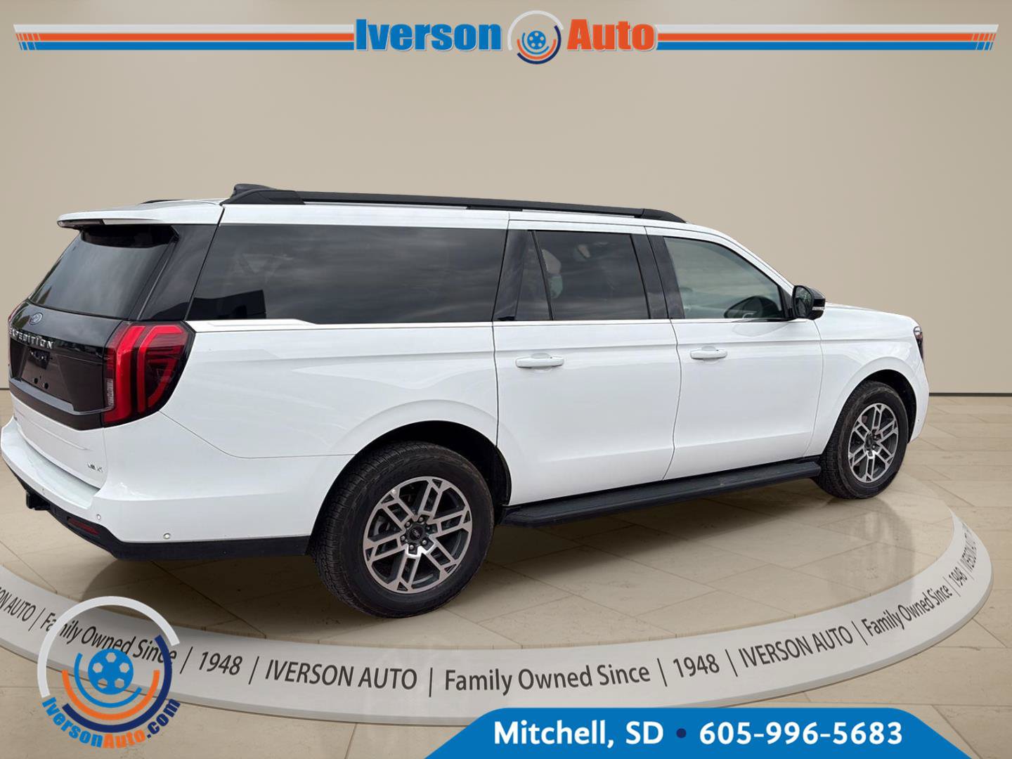 Used 2025 Ford Expedition Max Active AWD/4WD image 5