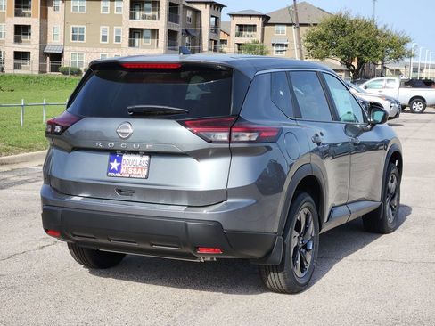 New 2026 Nissan Rogue SV FWD image 3
