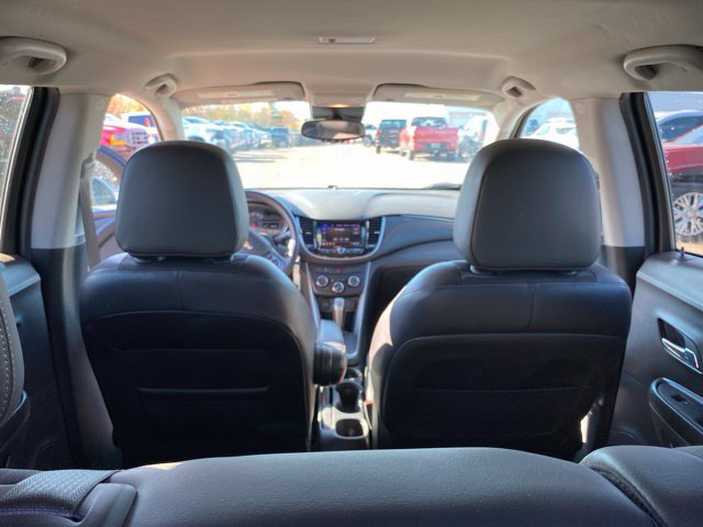 Used 2021 Chevrolet Trax LT AWD/4WD image 27