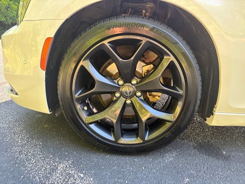 Used 2022 Chrysler 300 S RWD image 32