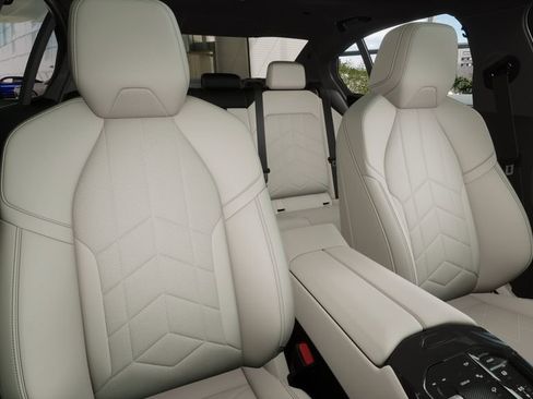 New 2026 BMW i5 eDrive40 w/ M Sport Package image 38